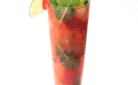 Cocktail (Strawberry Passion Mojito)